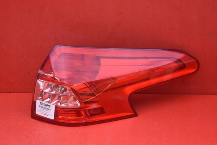 světlo pravá záď zadní 8X8X-13404-AX CITROEN C5 II X7 III KOMBI 08-17
