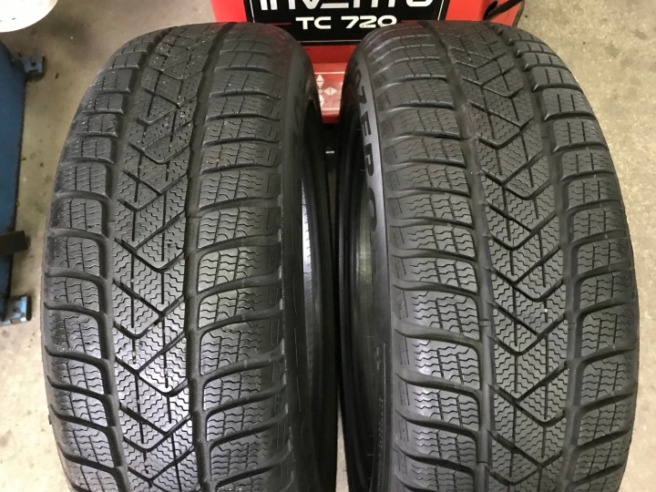 2 tyres winter 205/60R17 Pirelli Sottozero 3 8mm