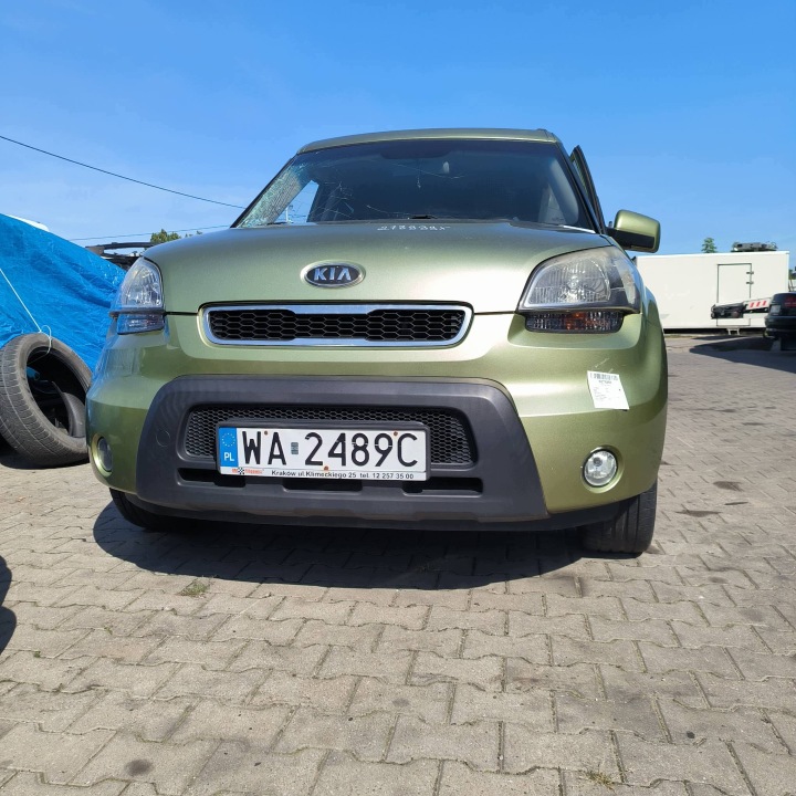 nárazník predok KIA SOUL 2009 DO MALOWANIA