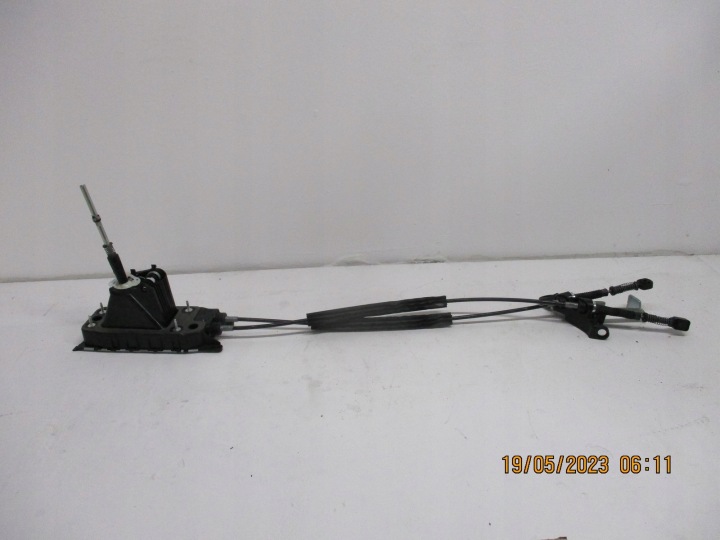 SCHALTKULISSE GETRIEBE SCHALTKNAUF SCHALTKOPF AUDI A3 5WA711256A