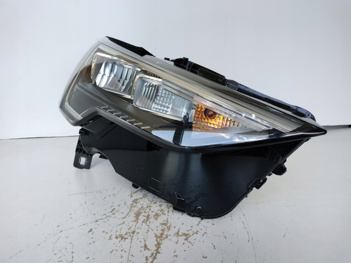 Licht rechts REFLEKTOR AUDI Q3 II 83A 18- FULL LED