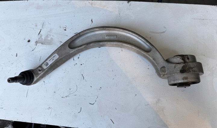 AUDI A4 A5 B9 16-24 ROK 8W0407696A arm right original