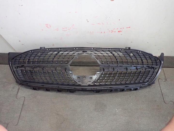 GRILLE/MASQUE MERCEDES CLA W118 2019- A1188880000