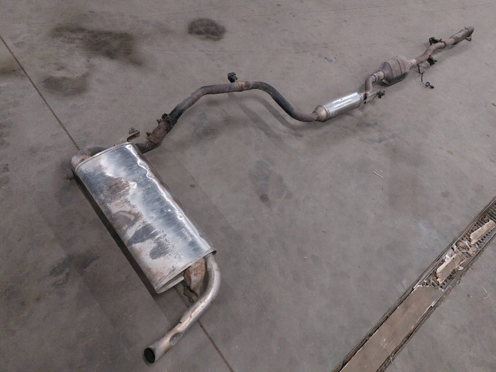 Ligne complete échappement voiture occasion KOMPLET Convertisseur catalytique catalyseur PUSTY MITSUBISHI SPACE STAR et 1.6
