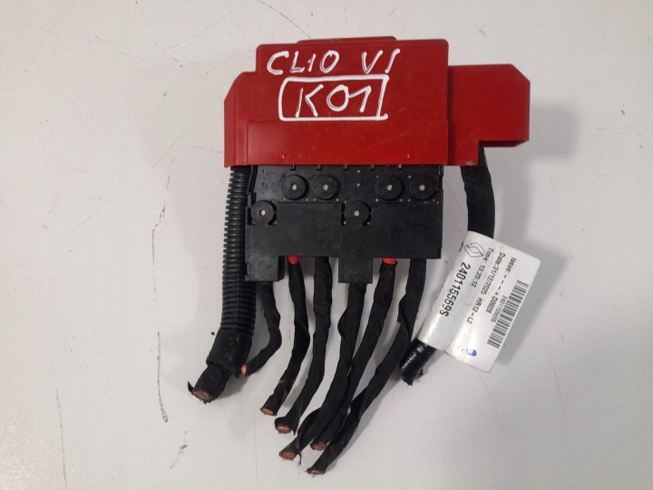 Renault Clio VI terminal plus 240115569S (K01)