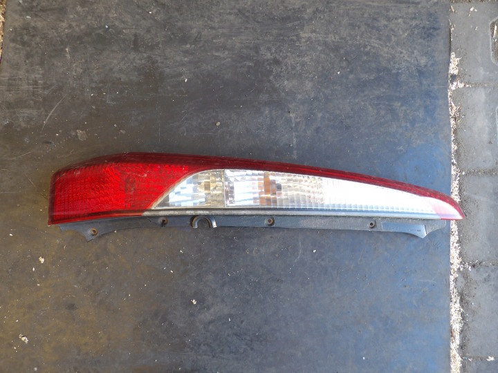 Mitsubishi Lancer VII kombi Licht hinten links