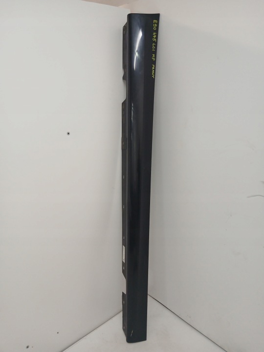 moulage seuil droit BMW E90 LIFT M PAKIET 475