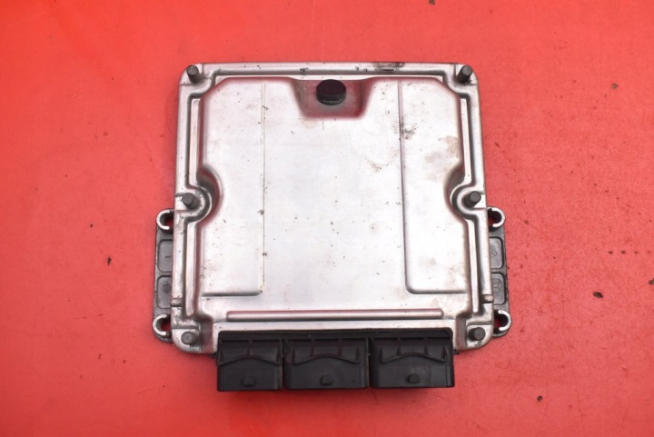Bedienteil Computer DES MOTORS 8200118526 OPEL VIVARO 1 und 1.9 CDTI 100 KM 02-06