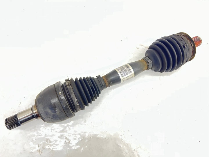 antriebswelle links vorne A2463302700 MERCEDES A-klasse W176 W246 W117 1.6 CGI