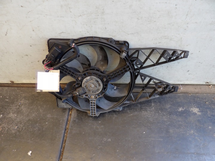 Fiat Grande Punto 1,3 jtd ventilátor chladiča