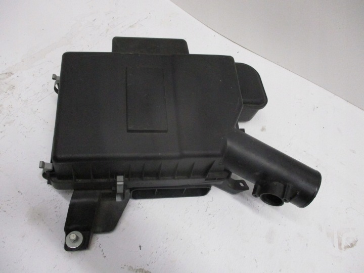 cover of a filter, air Mitsubishi OUTLANDER III 2,2D