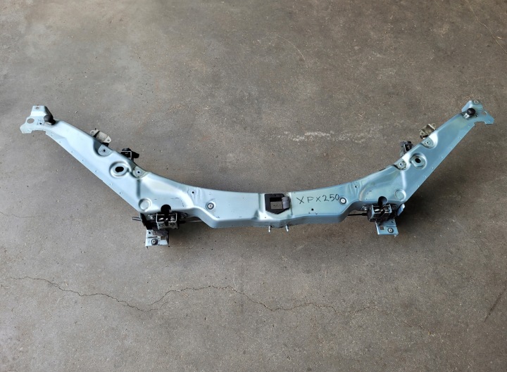 Gurten vorne Versteifung JAGUAR XF X250 LIFT JKF