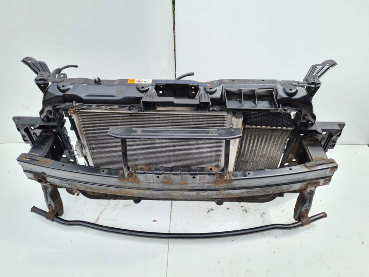 HYUNDAI I30 II 1,4 1.6CRDI KPL der Kühler Gurten träger