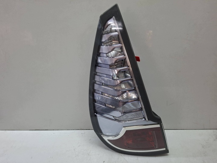 feu arrière gauche 265558940R RENAULT SCENIC III LIFT 2013