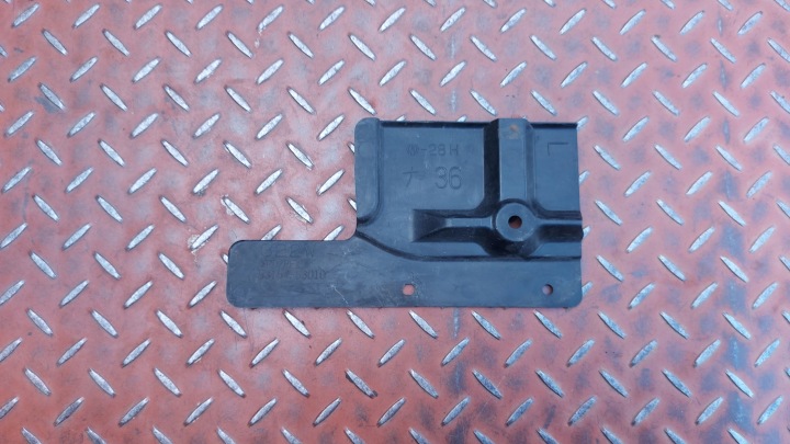 Blende Abdeckung links vorne des Kühlers LEXUS IS250 IS350 IS250C 05-15