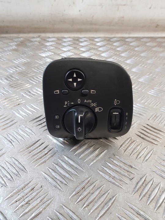 vypínač přepínač světel zrcadel A2035450604 MERCEDES W203 03R