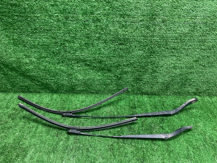 FORD C-MAX MK3 ablaktörlőkar KOMPLET AM51-17526-BD AM51-17526-AE