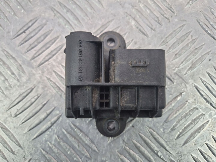 Mercedes E220 CDI C207 2.2 control unit plugs zarowych A6519003103 OM651