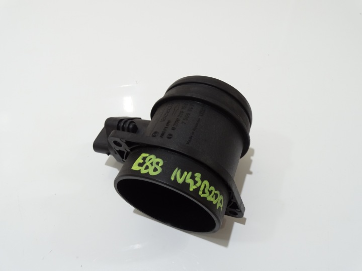 PRZEPLWYMOIERZ de l’air BMW E88 E90 E91 N43B20A OE 7566989 (20210506)