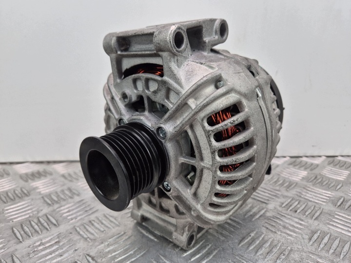 Mercedes E350 W211 alternateur 97402160 M272.964