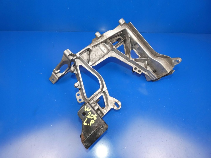 MERCEDES C KLASA W205 OKULAR holder lights left front UKRECONA screw