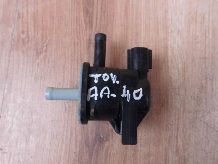 Toyota Auris and E150 1.4 valve vacual tube 90910-12278