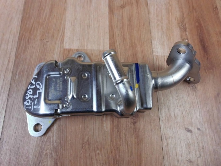 TOYOTA YARIS IV 1.5HYBRID RADIATORE GAS SCARICO USATO