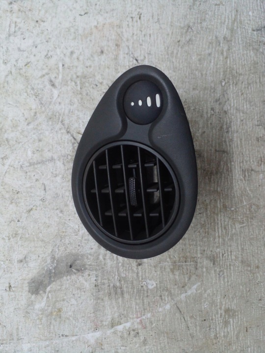 Lüftungsgitter des lüfters links RENAULT CLIO III 05-12 220407