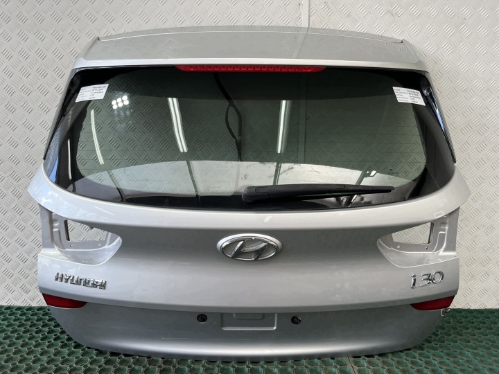 HYUNDAI i30 III 16-23 KOMBI Heckklappe Kofferraum heck Farbe U3S Original