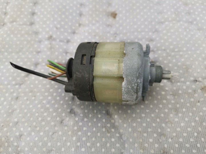 Mercedes W124 Interrupteur Lumières glownych 0005456204