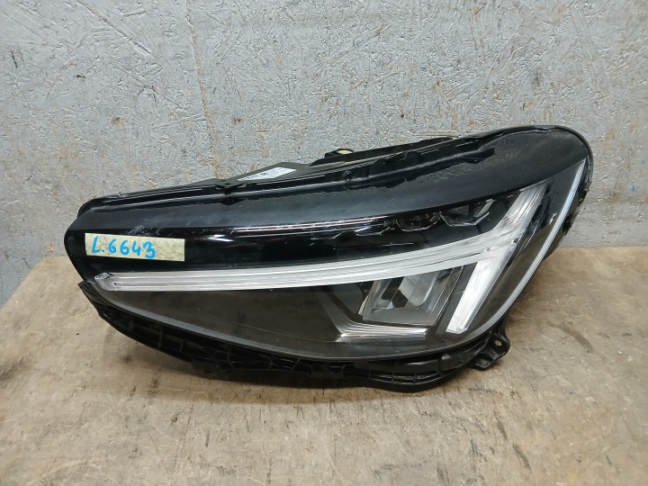 Feux phare Avant Gauche VOLVO XC40 XC-40 LIFT FULL LED 32404665