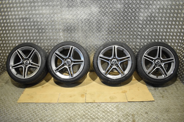 RUOTE KPL. 19" MERCEDES AMG W257 W213 275/35/19 245/40/19 23R. 1