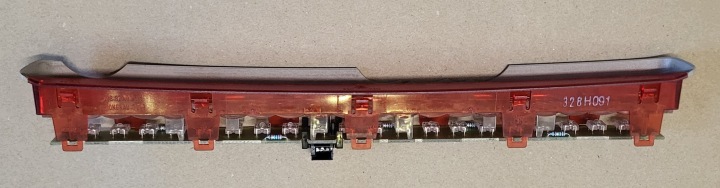 Leuchte STOPU TRZECIE SRODKOWE MERCEDES CLK 208 W208 2088200256 328H091 OE