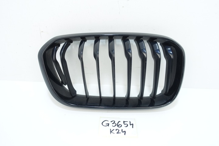 BMW 1 F20 F21 LCI LIFT 2015- Grill salberk Nieren rechts 7371688