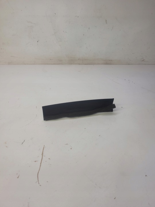 cover spoiler of the dashboard AUDI A8 D4 4H0863289