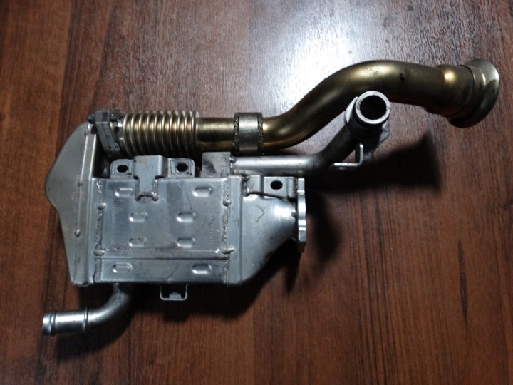 IDEALNA RADIATORE GAS SCARICO USATO MERCEDES W205 W213 2.2D 1