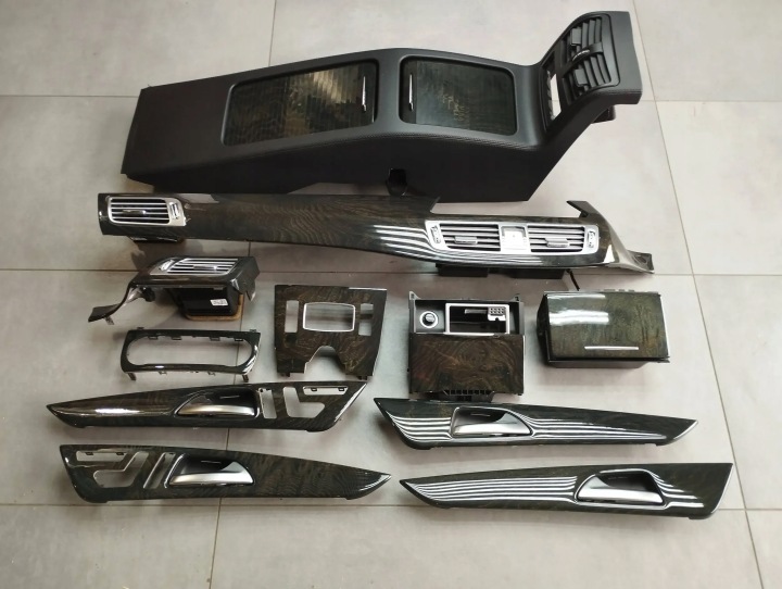 Mercedes-Benz CLS C218 lišty DEKORY LED UK A2186807771