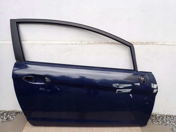 dvere pravé FORD FIESTA 3D 3 dvere MK7 VII 2008