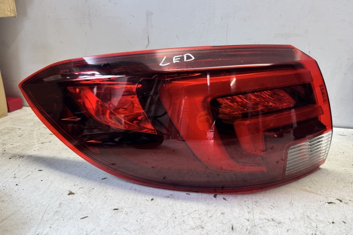 OPEL ASTRA K 5 KOMBI Licht W Kotflügel links heck links hinten LED 39077376 OK