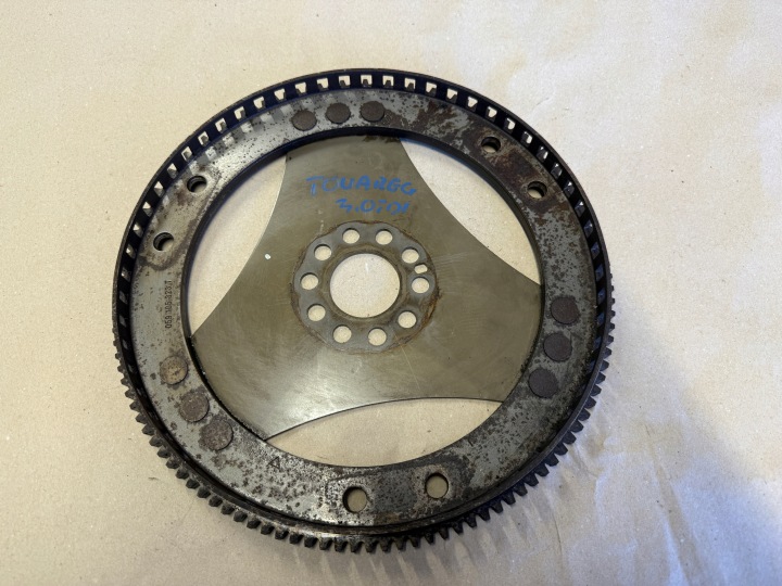 AUDI Q7 TOUAREG 3.0 TDI wheel flywheel 059105323T