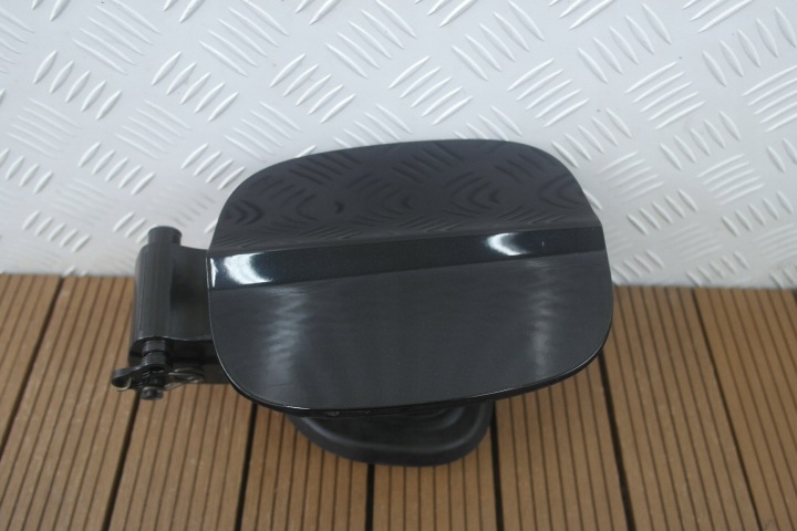 FORD MONDEO MK5 KOMBI 15- Tankklappe des Kraftstoffsbehälters Farbe FA PANTHER BLACK