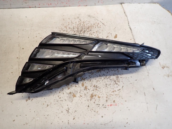 light front front left HYUNDAI TUCSON IV 2020