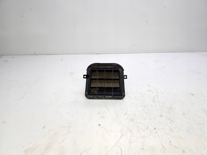 rács levegö far AUDI A4 B8 LIFT A5 8K0819161A