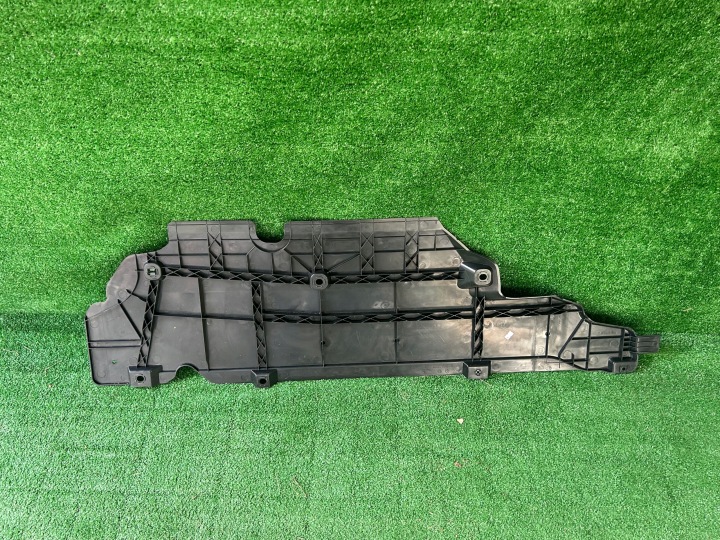 RENAULT CLIO 4 IV OSLNA UNTERFAHRSCHUTZ LINKS 748157368R