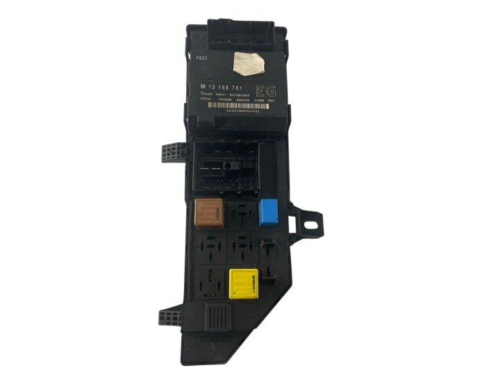 Skrinka poistiek GM 460 023 260 Opel Vectra C GTS