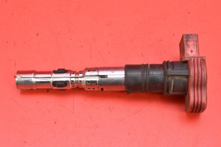 bobina Di accensione 077905115T AUDI A8 D3 4.2 V8 335 KM 02-05