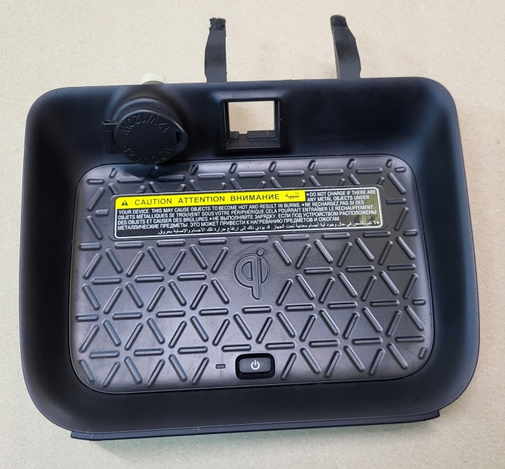 LADOWARKA INDUKCYJNA BEZPRZEWODOWA module 861C0-42011 TOYOTA RAV4 V original