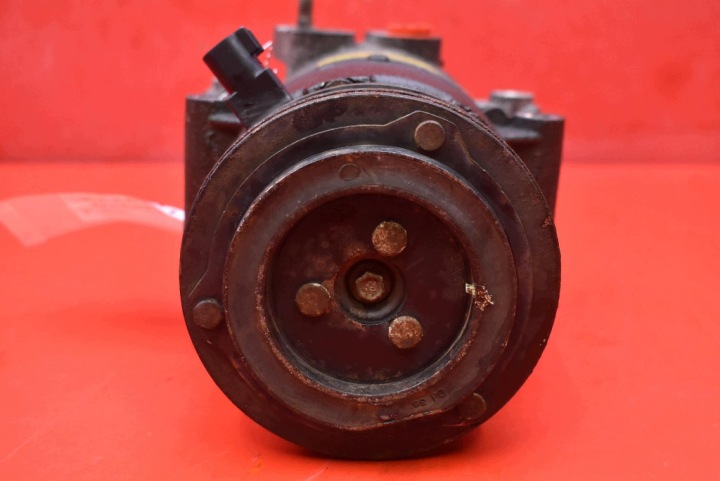compressor pump of the air conditioning AV11-19D629-BB FORD FOCUS MK3 1.6 TDCI 95 KM