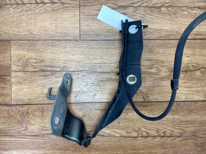 Cerniera del cofano Destra del cofano Motore Ford Explorer MK6 2020+ USA