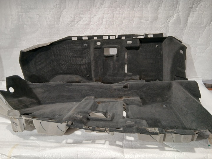 AUDI Q5 80A szőnyeg szönyeg emelet 80B863021N